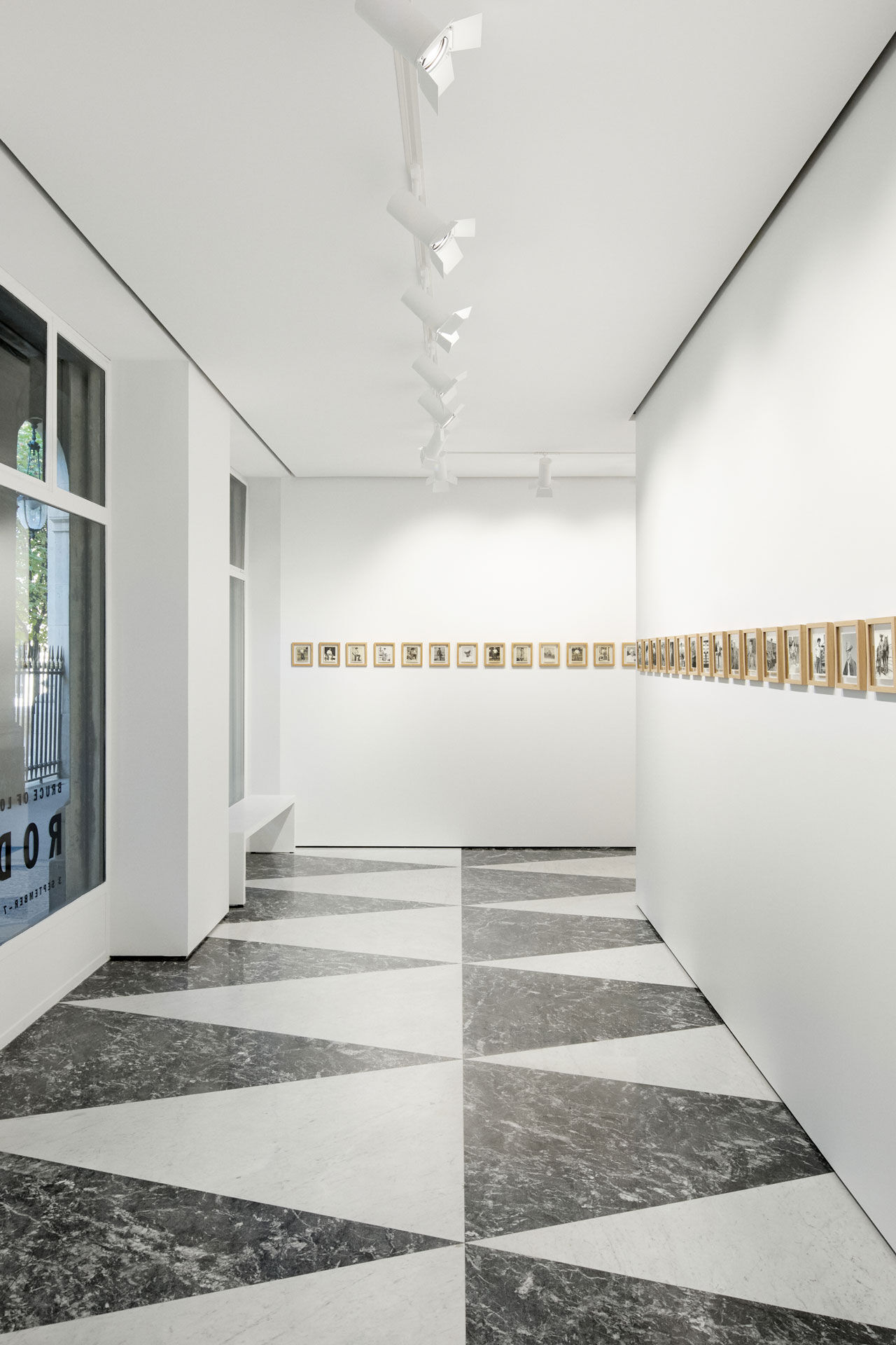 Acne Studios – Acne Paper Palais Royal