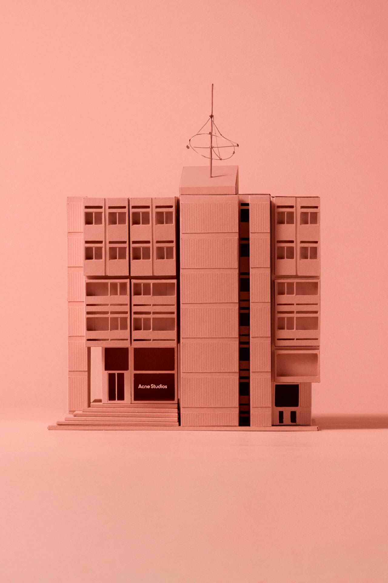 Acne Studios – Acne Paper Autoportrait