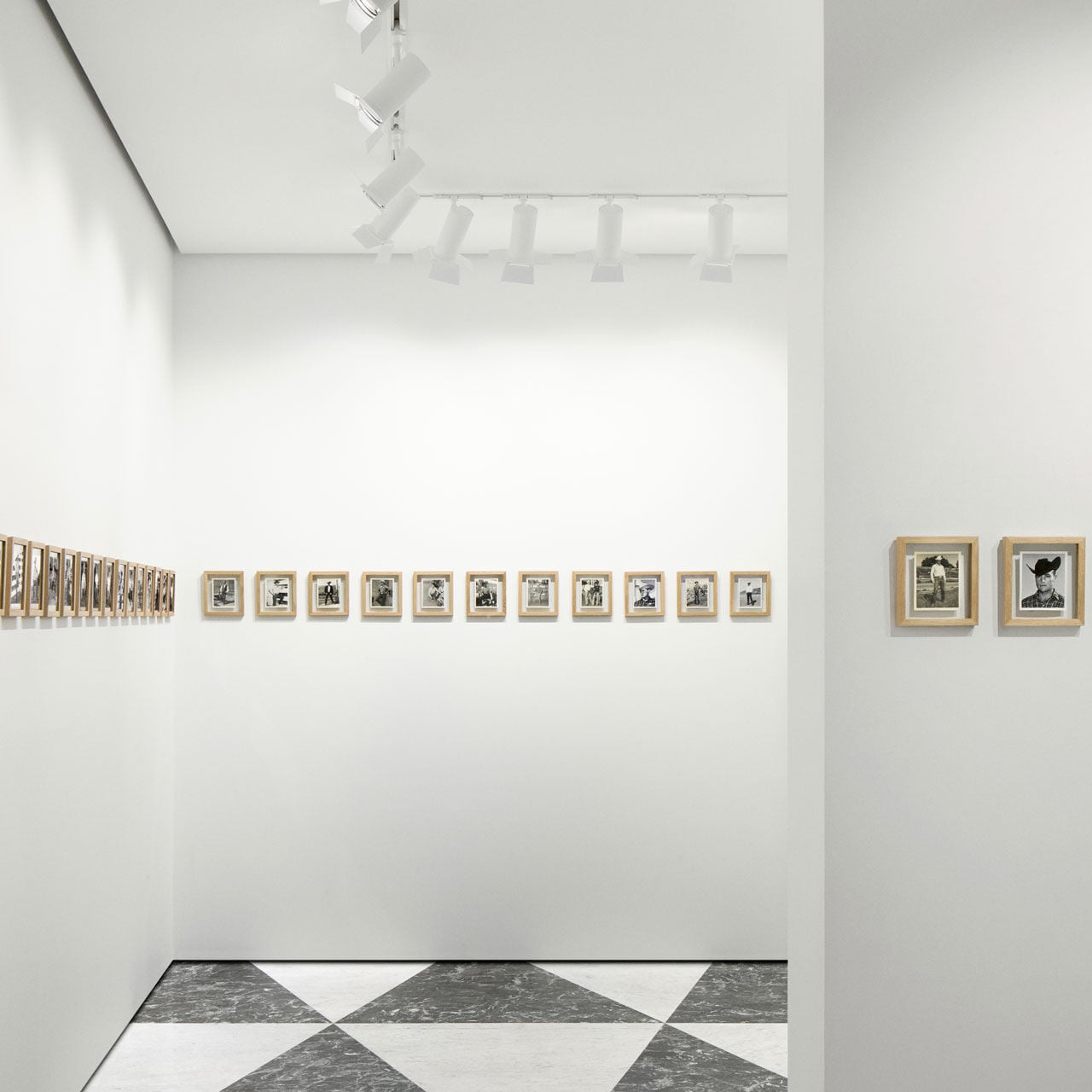 Acne Studios – Acne Paper Palais Royal