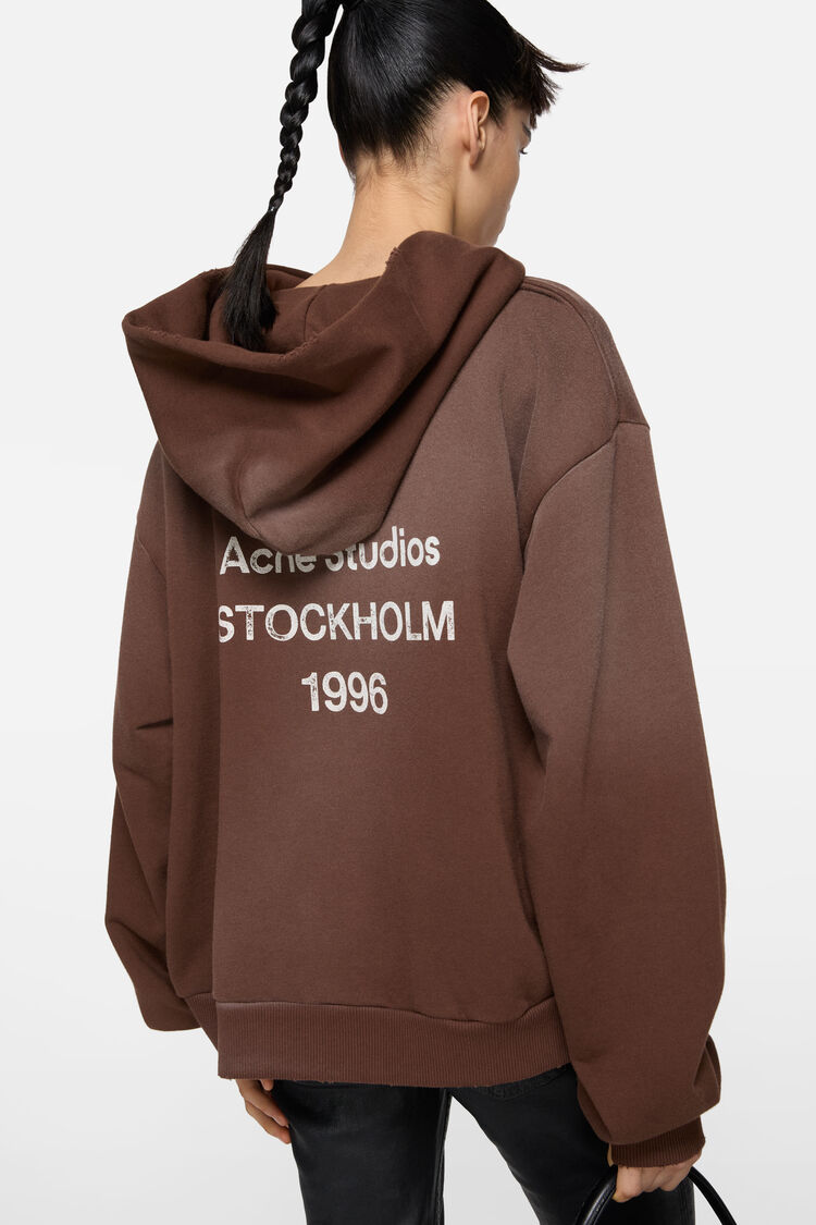 FN-UX-SWEA000020, Chocolate brown