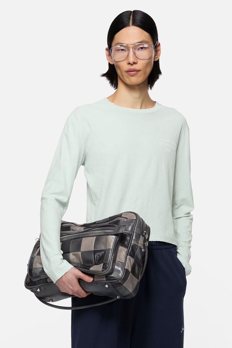 RW-UX-TSHI000028, Pale mint