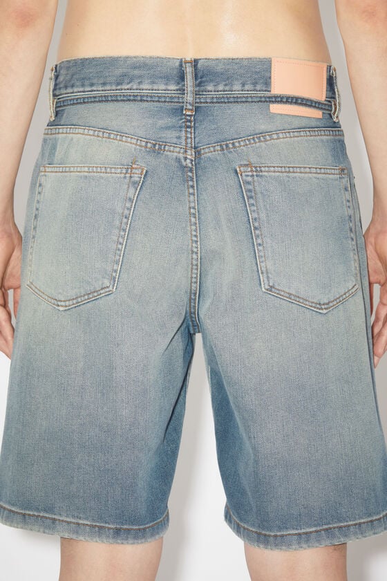 Acne Studios - Loose fit denim shorts - Mid Blue