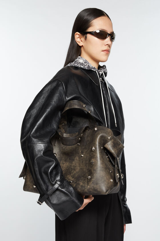 Acne Studios - Musubi ミディトート - ダークブラウン 