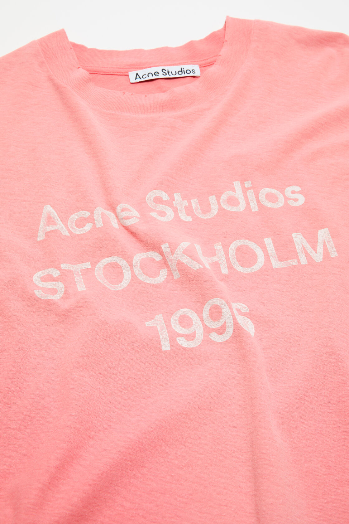 Sprayed 1996 logo t-shirt, Tango pink, 2000x