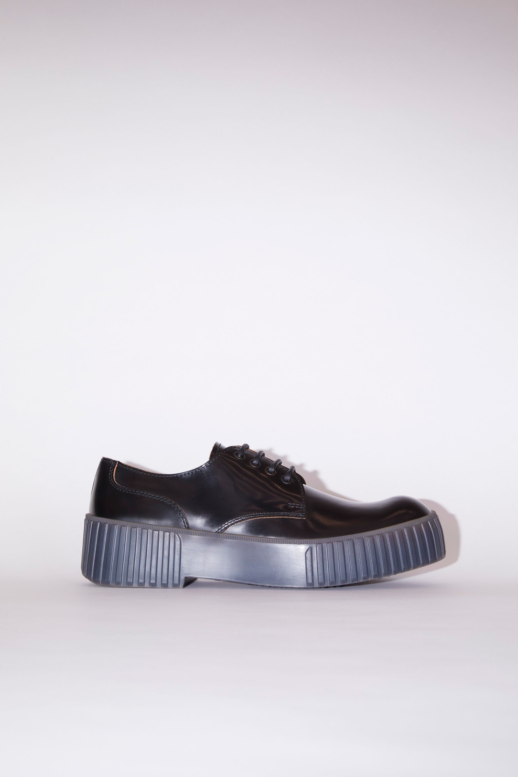 Leather derby shoes