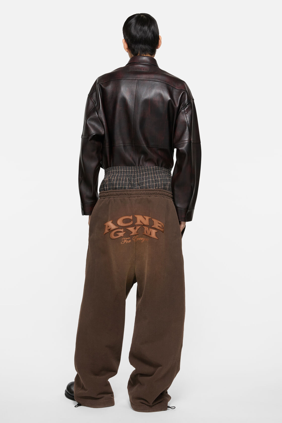 Layered logo sweatpants, Dark brown, 2000x