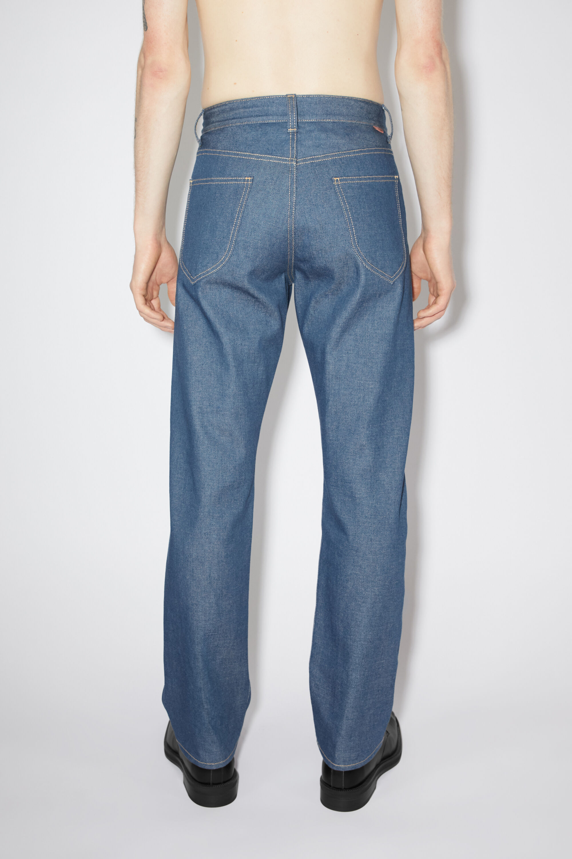 아크네 스튜디오 Acne Studios Regular fit jeans - 1950 - Pale indigo