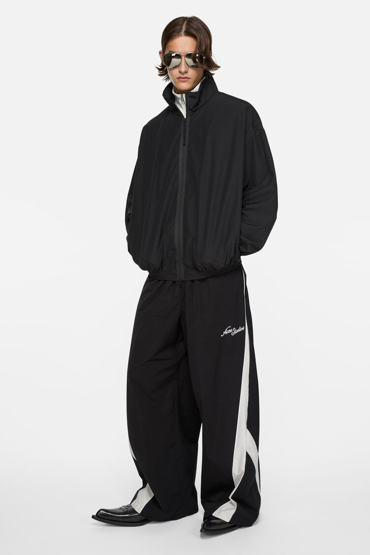 FN-MN-OUTW001124, Black