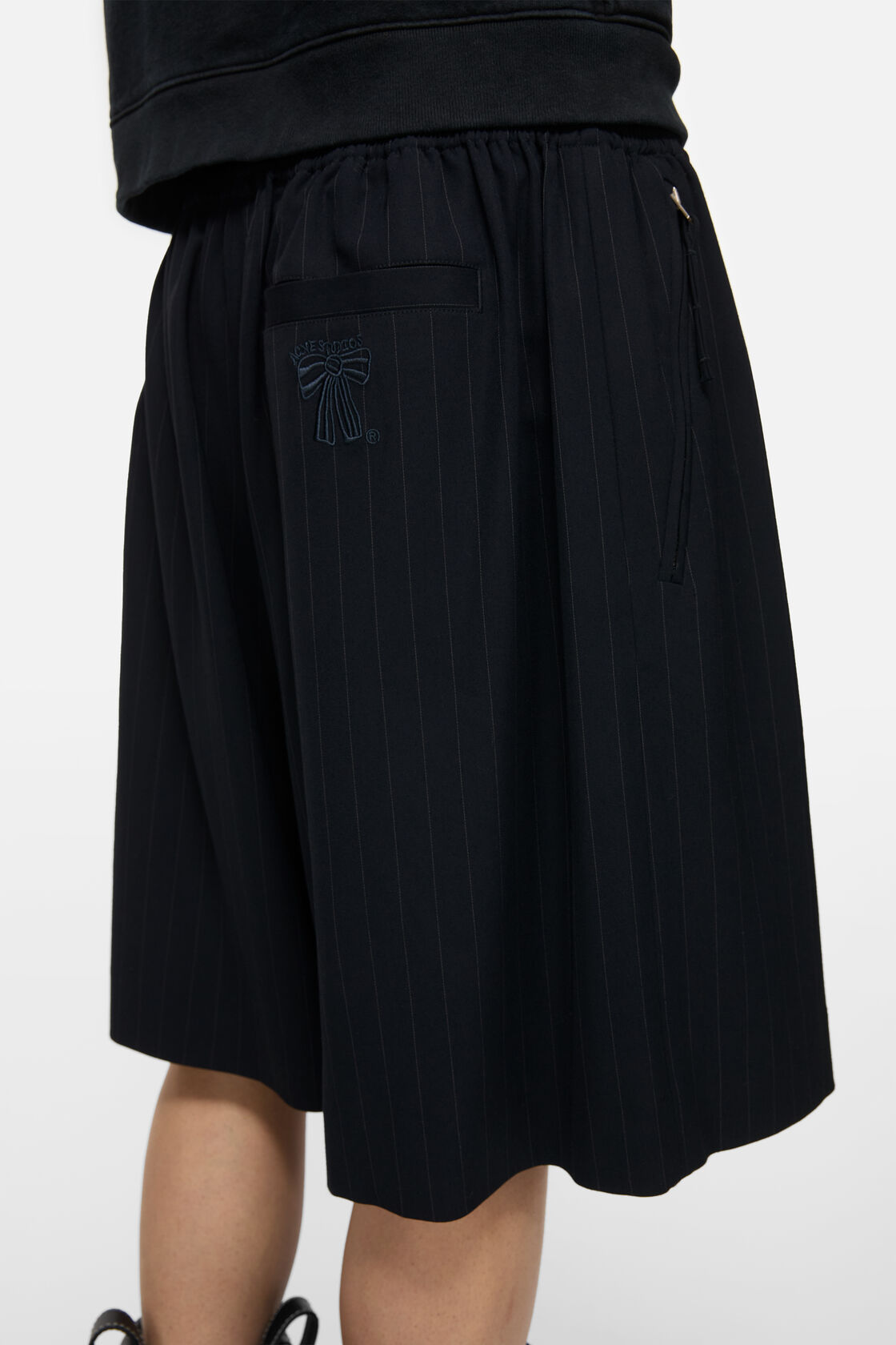 Striped shorts, Navy, 2000x