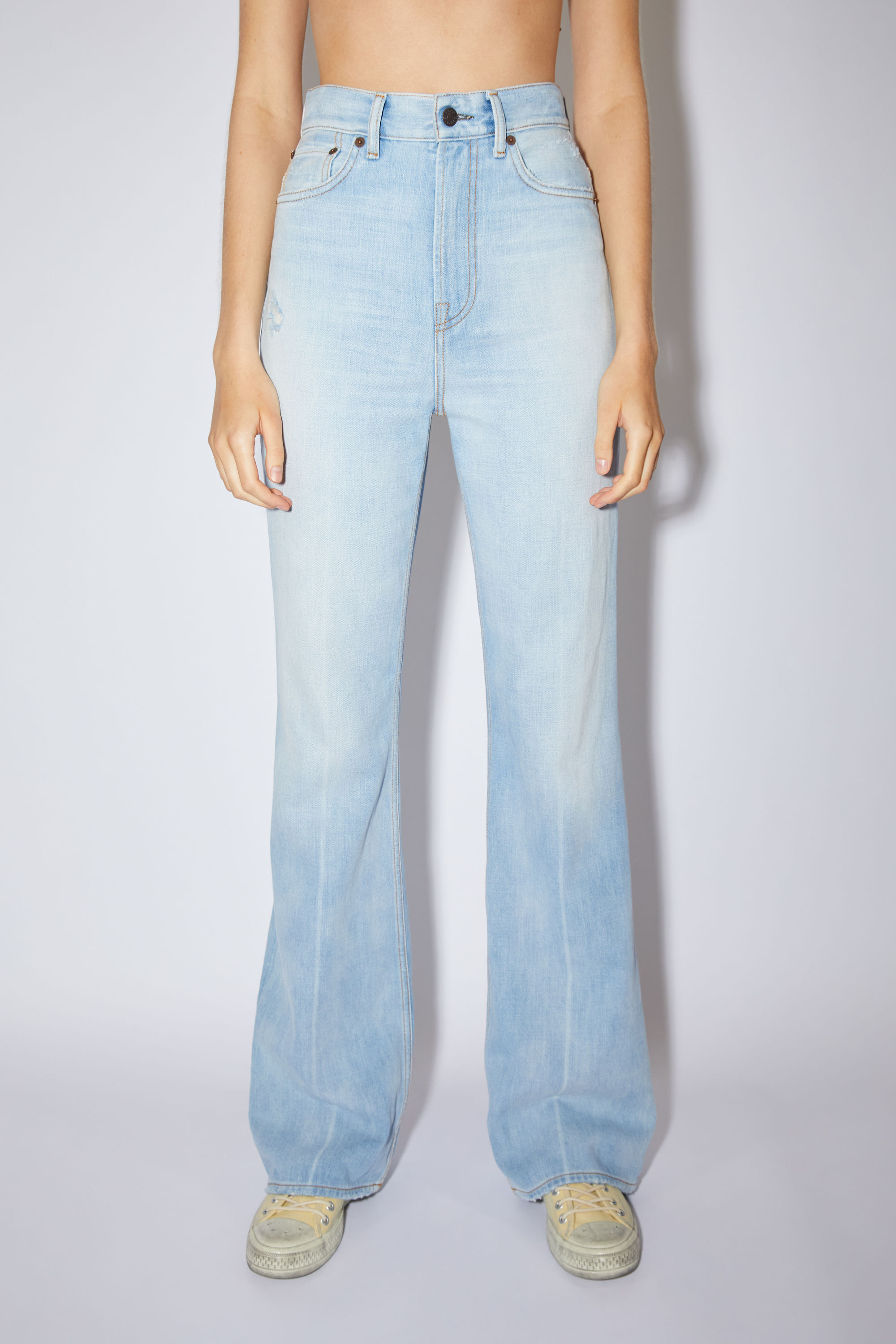 아크네 스튜디오 Acne Studios Regular fit jeans - 1990 - Pale blue