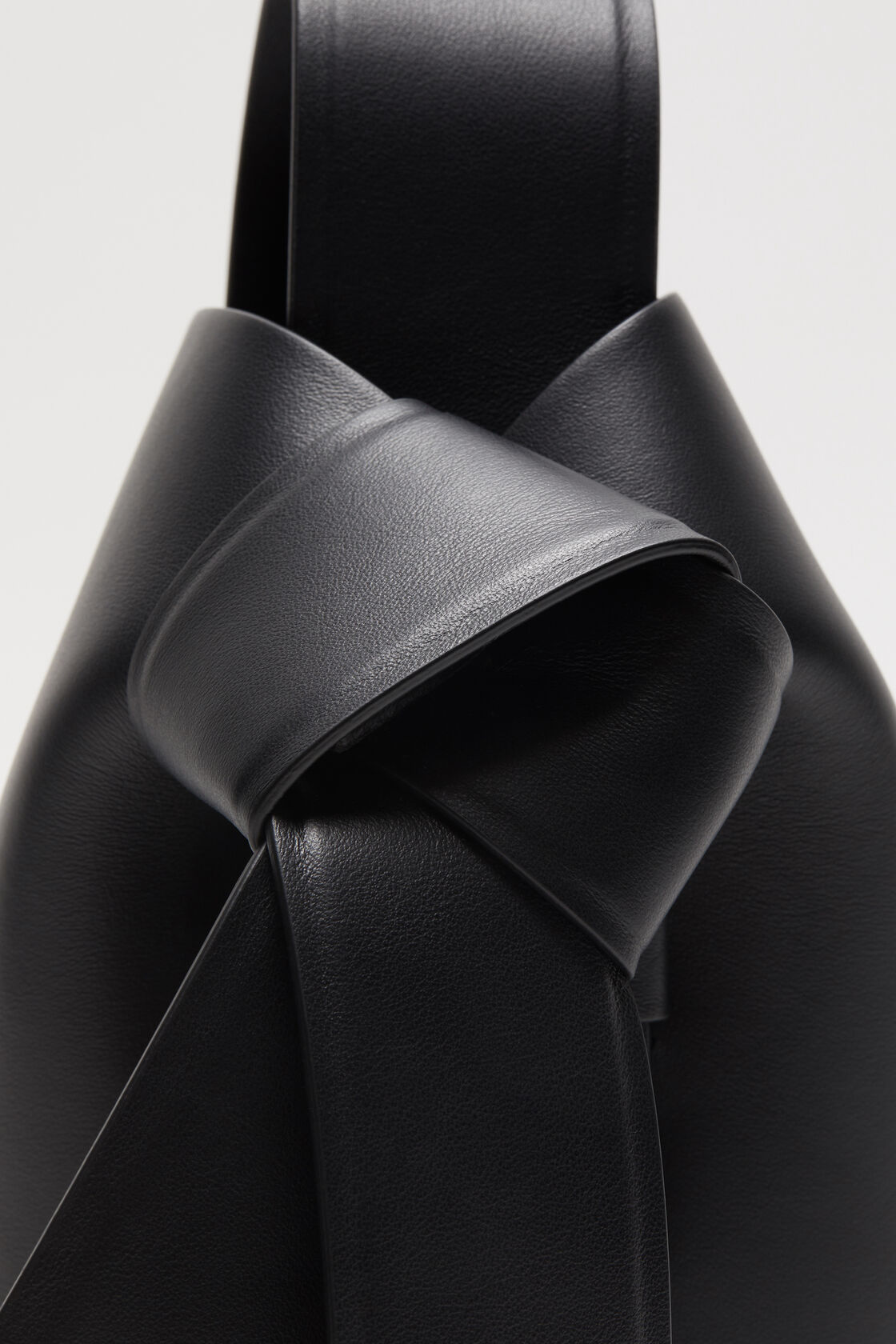 Musubi mini shoulder bag, Black, 2000x
