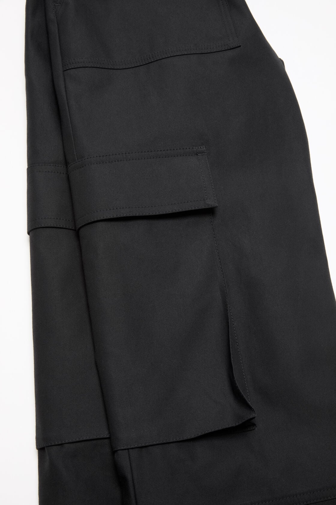 Cotton satin cargo trousers, Black, 2000x