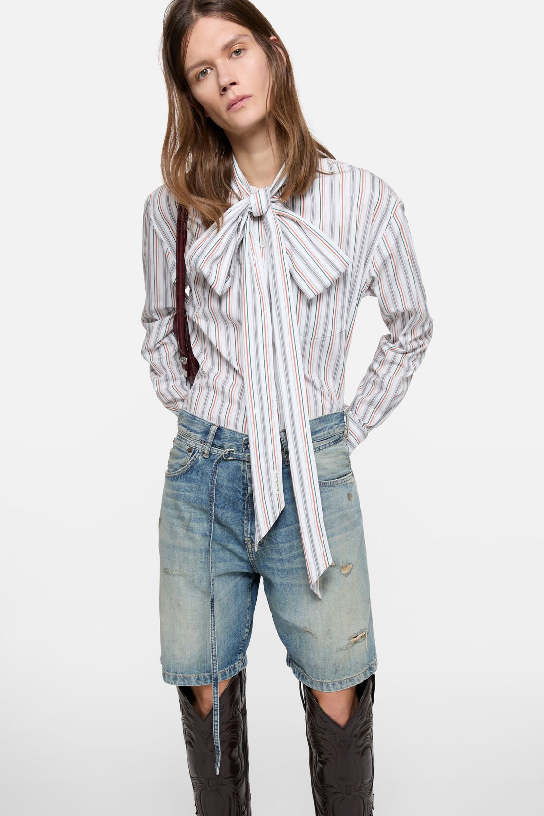 Denim shorts - loose fit, Mid Blue, 2000x