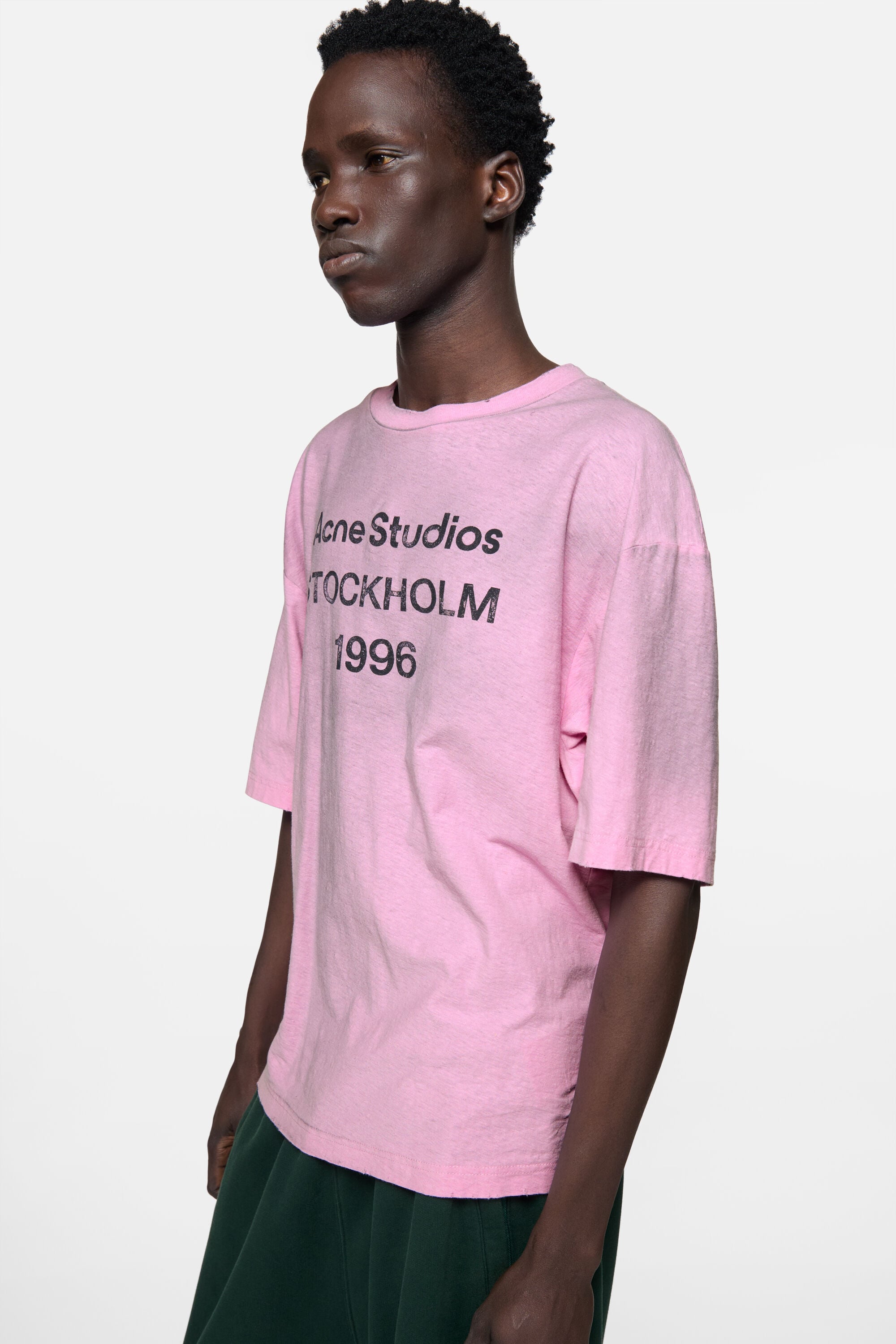 Acne Studios - Sprayed logo t-shirt - Cotton candy pink