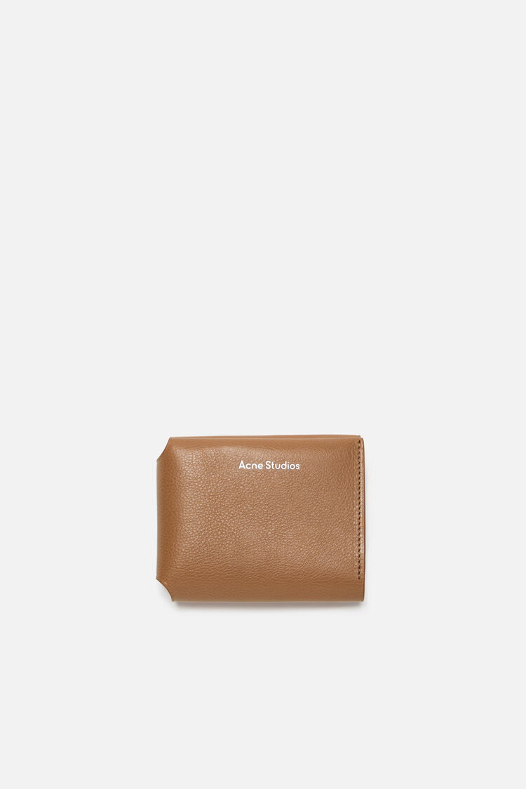 AC-UX-SLGS000052, Caramel brown