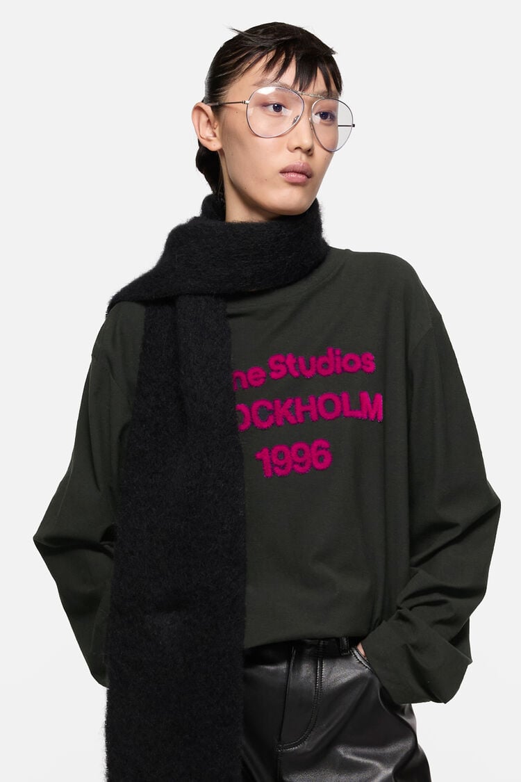 RW-UX-TSHI000001, Black