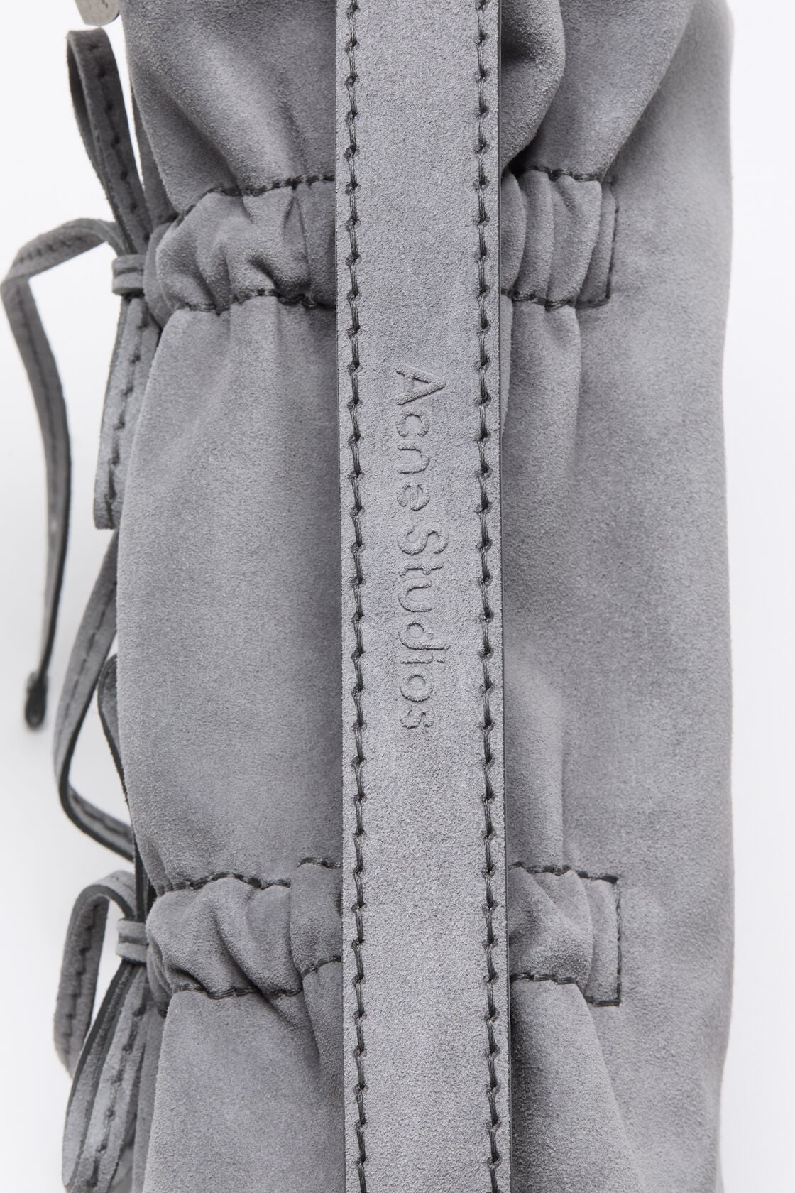 Multipocket suede shoulder bag, Cold grey, 2000x