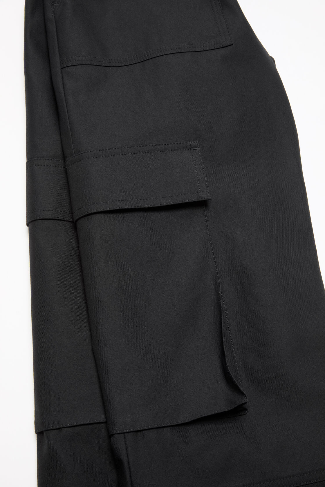 Cotton satin cargo trousers, Black, 2000x