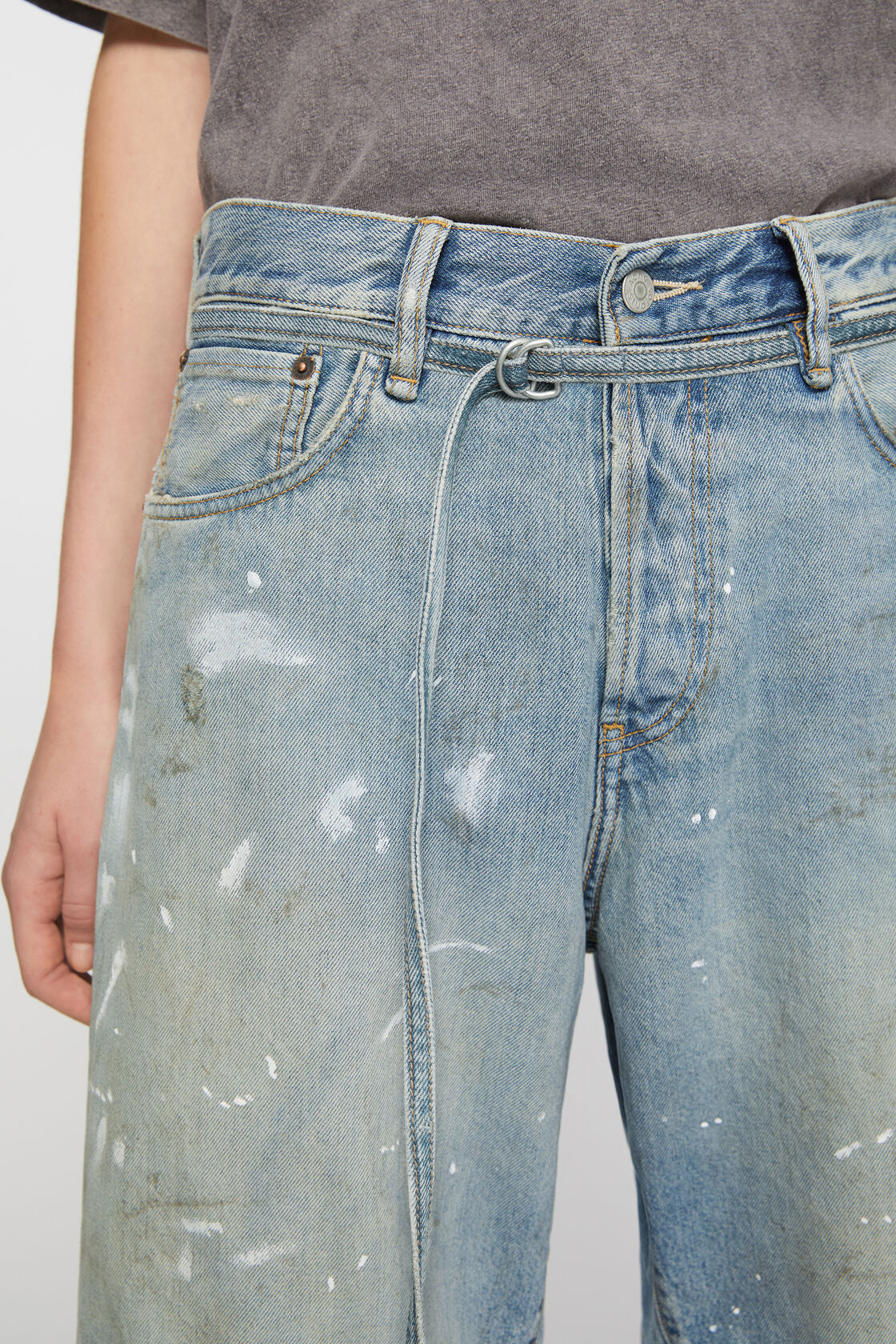 宽松版型丹宁短裤, 浅蓝色, 2000x