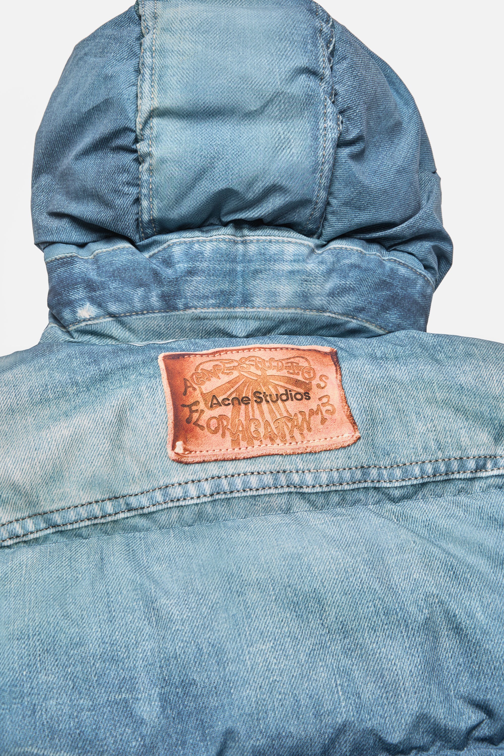   ヨークダウンジャケット パファー デニム Lサイズ Acne Studios - パファーダウンジャケット - デニムブルー