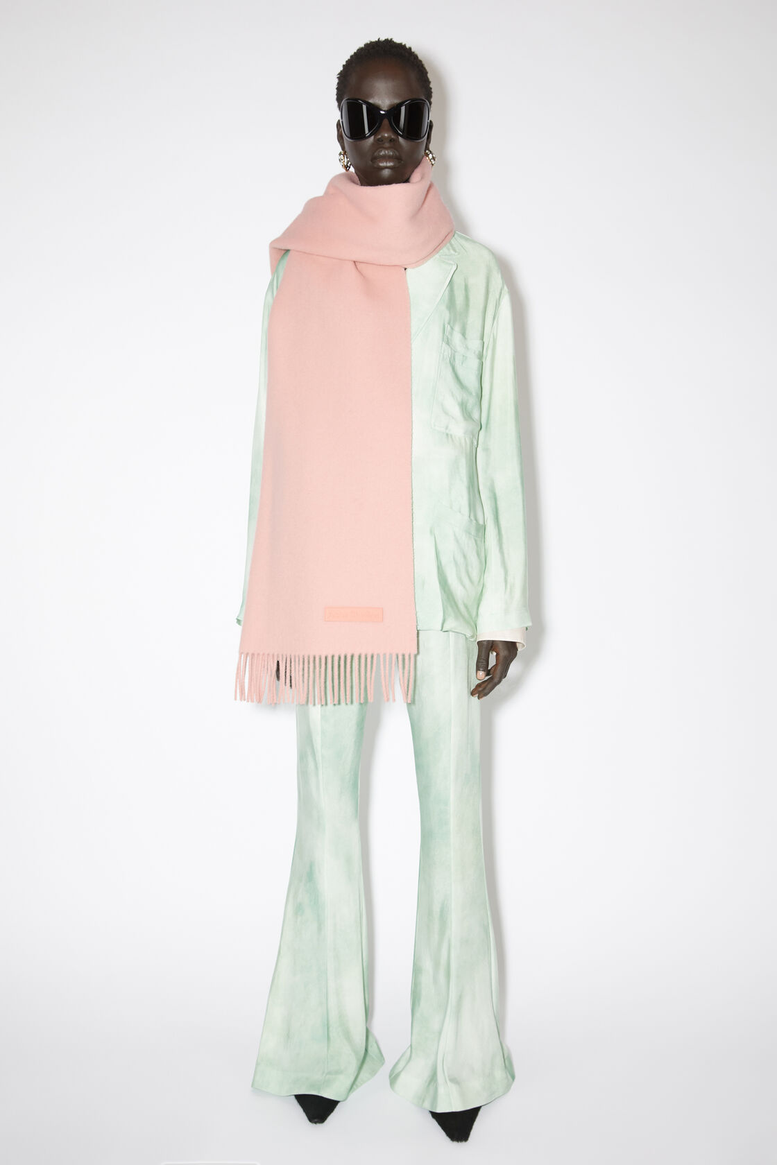 Wool scarf pink label, Pink, 2000x
