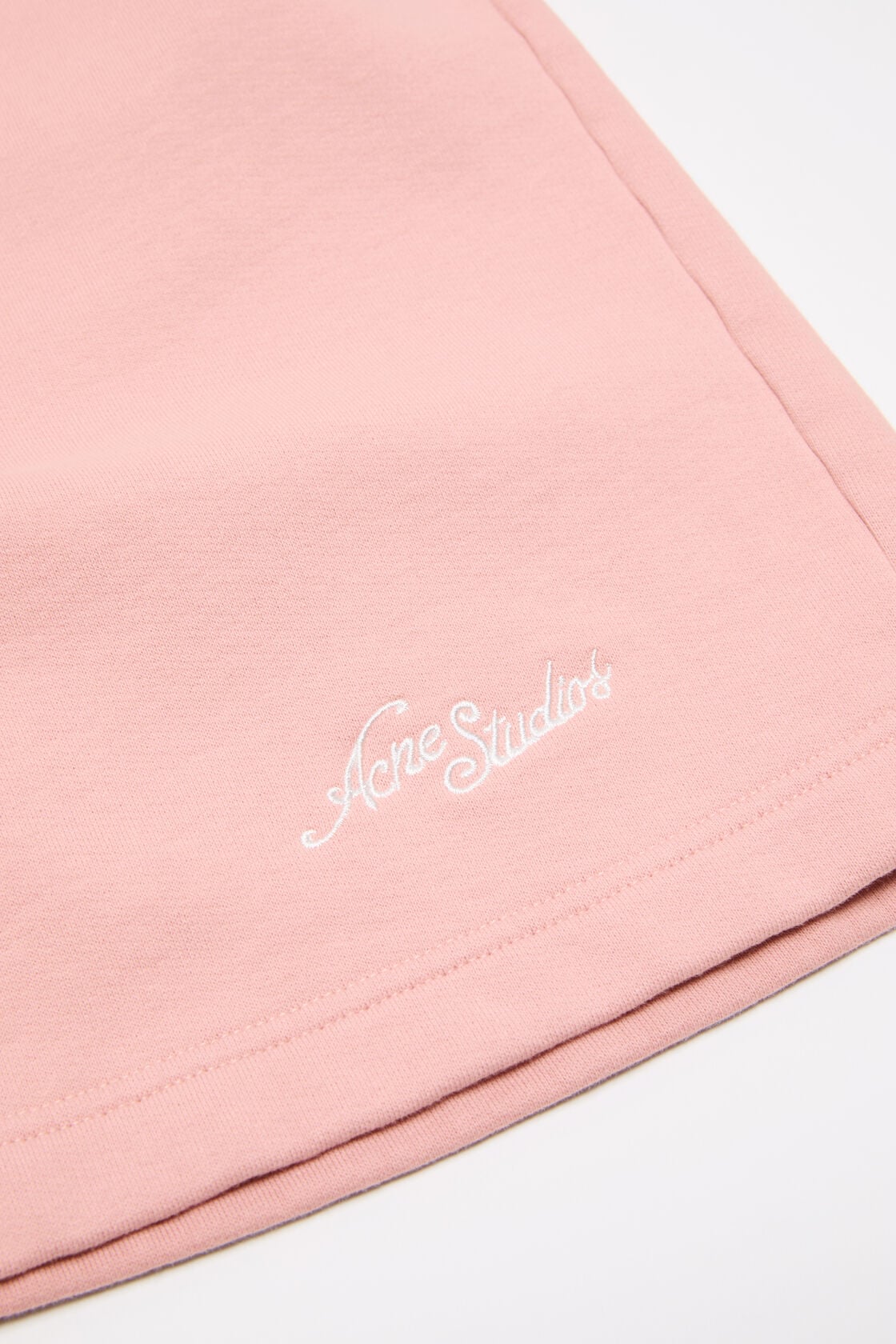 Fleece shorts with logo, Faded pink, 2000x