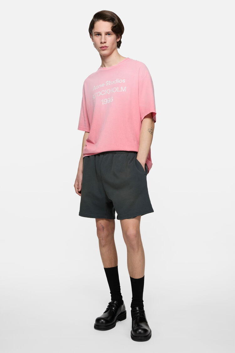 FA-UX-SHOR000068, Faded black