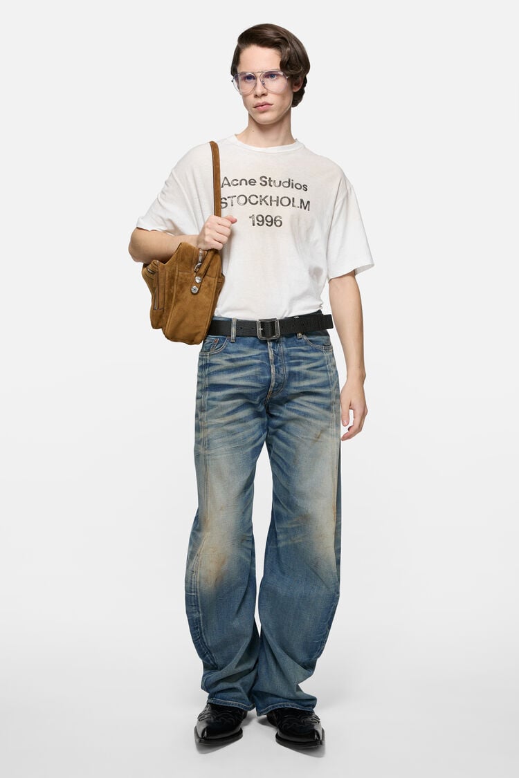 FN-UX-TSHI000013, Dusty white