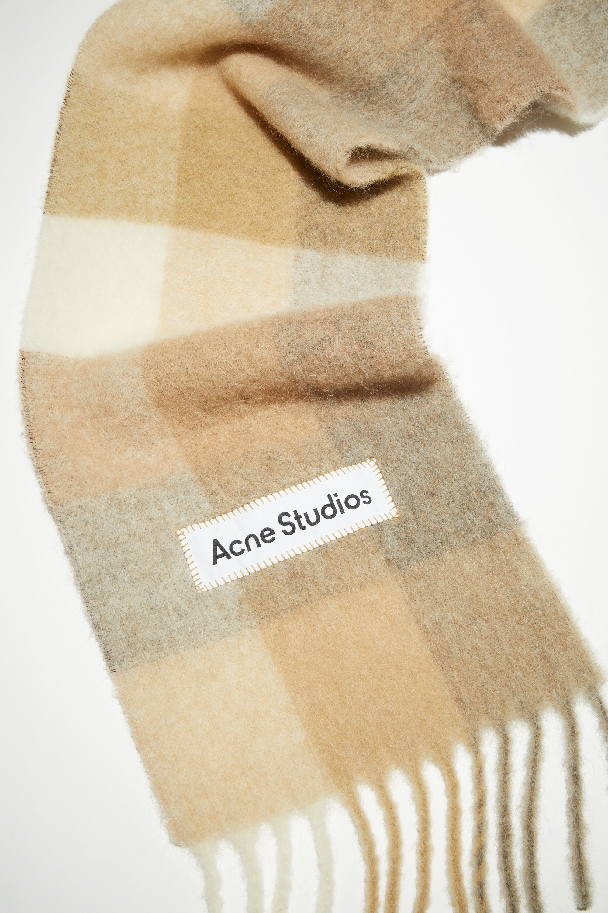 【新品・美品】Acne Studios  2023秋冬　モヘアチェックスカーフ一度も着用せず使っていません