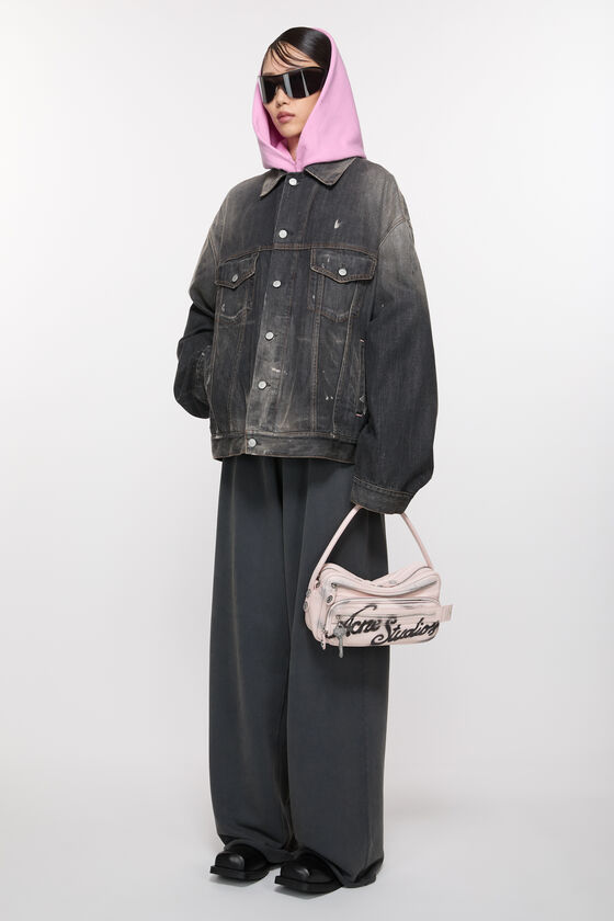 Camero Party Sprayed, 苍粉色