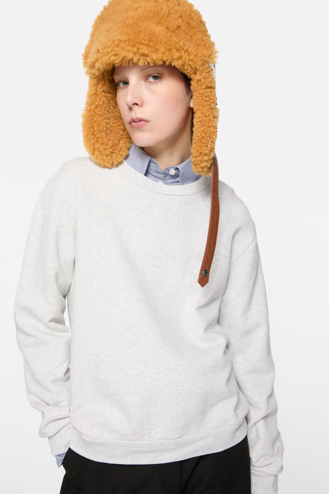 Crew neck fleece sweater, Pale Grey Melange, 2000x