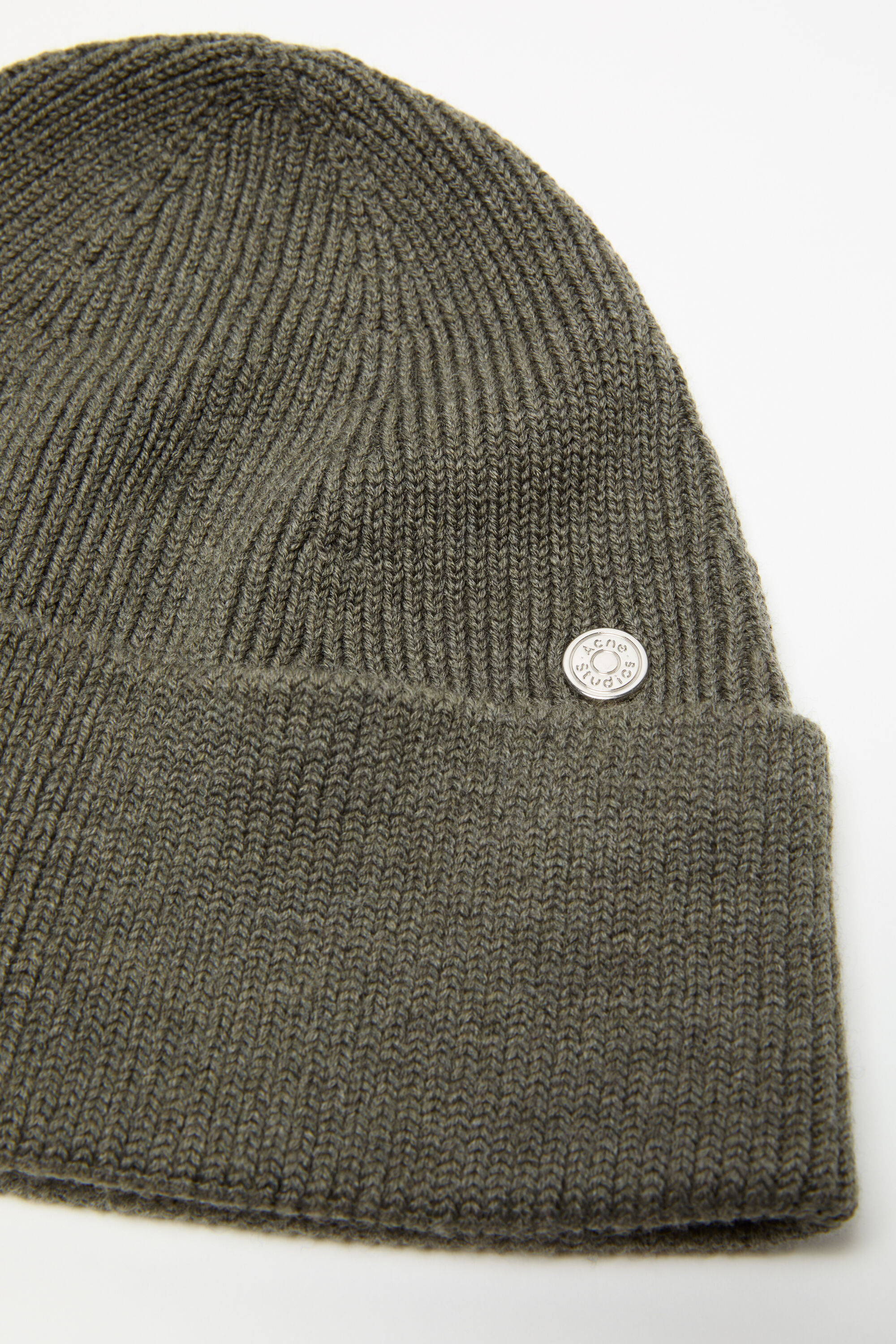 Acne Studios - Wool beanie with rivet - Cedar green