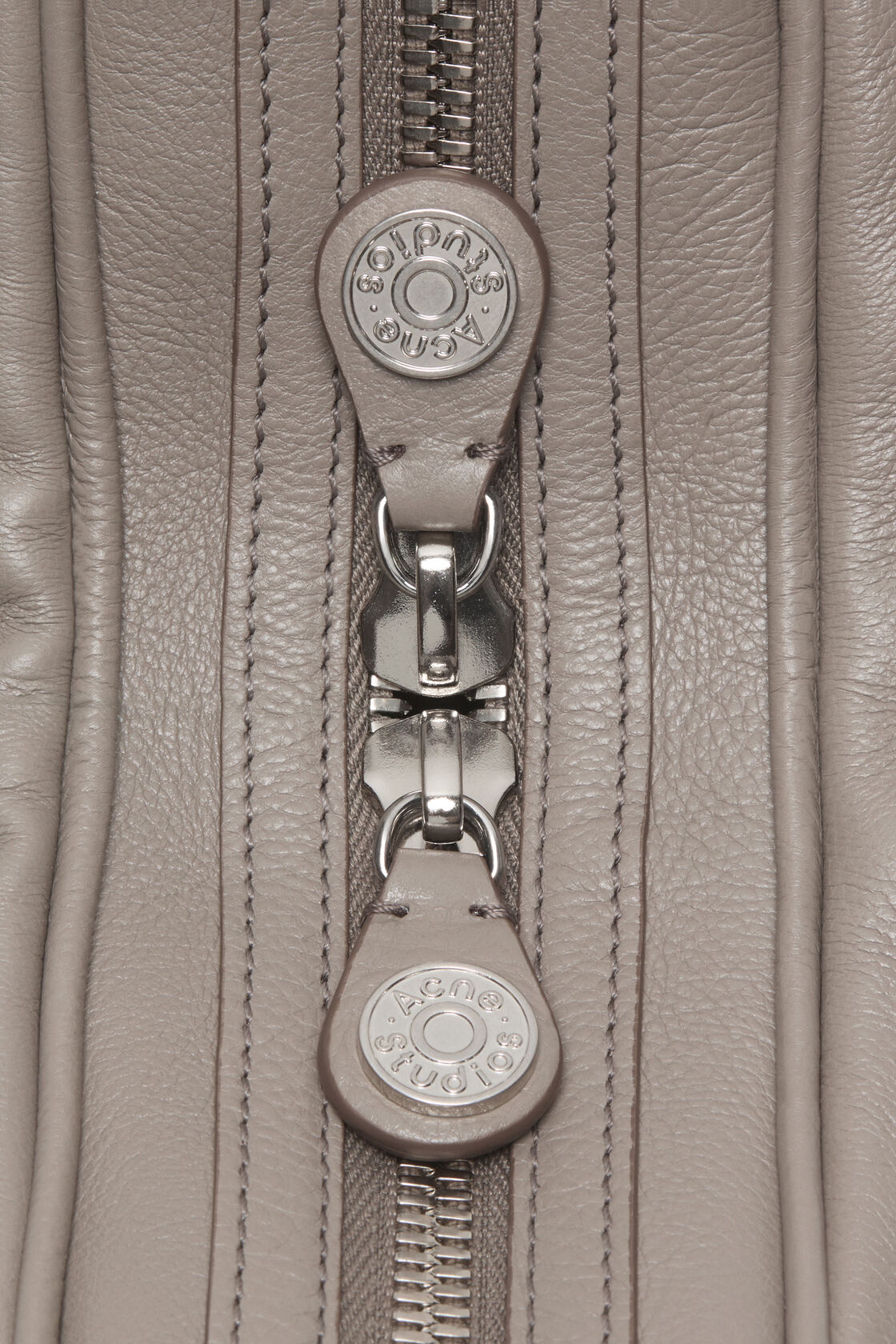 Camero Camera shoulder bag, Taupe beige, 2000x