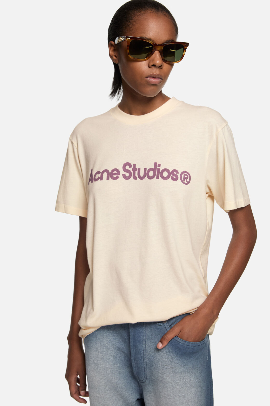 Graphic t-shirt, Pale Pink, 2000x