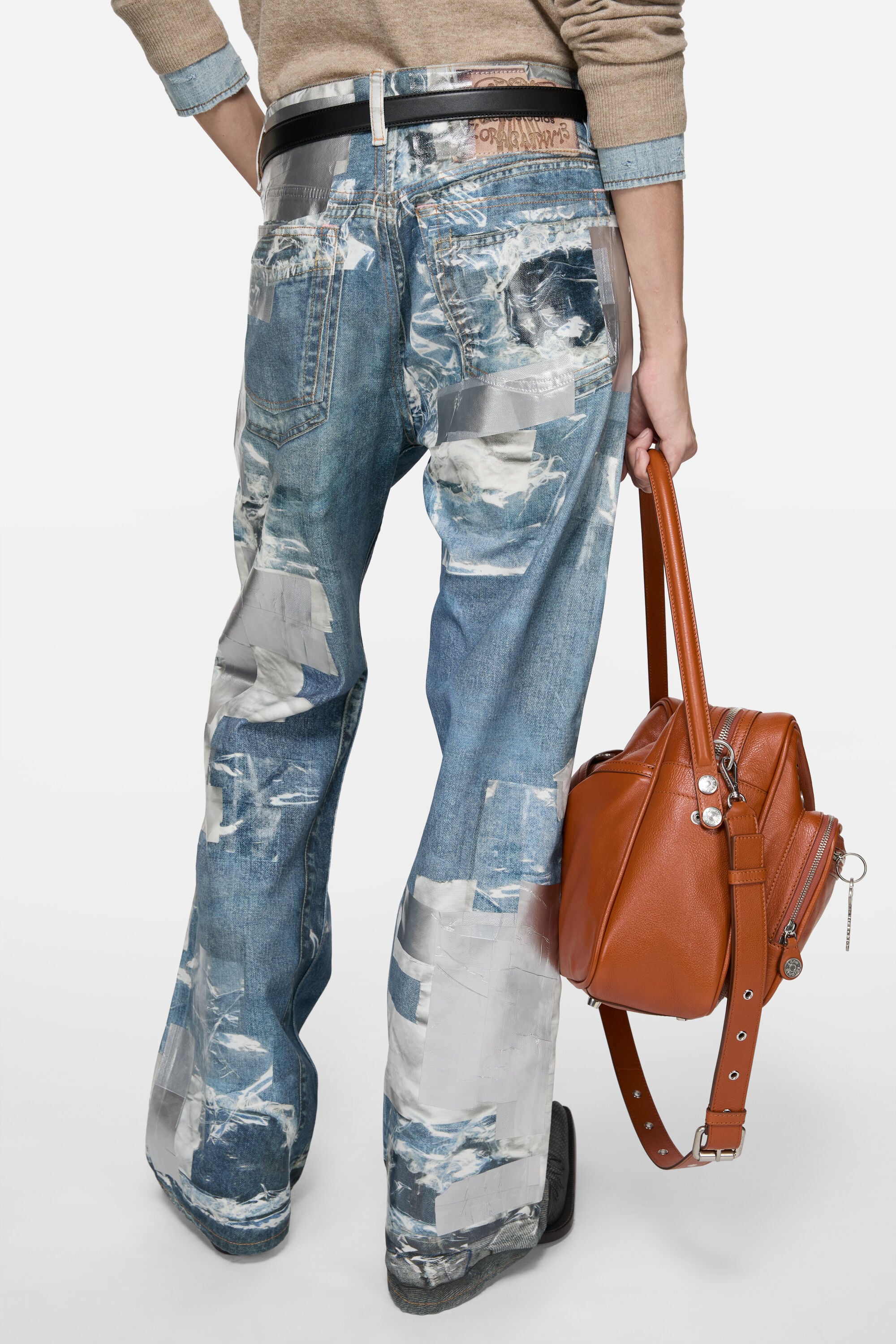 ACNE STUDIOS プリント パターン デニム ジーンズ Acne Studios - プリントジーンズ - レギュラーフィット - ミッドブルー