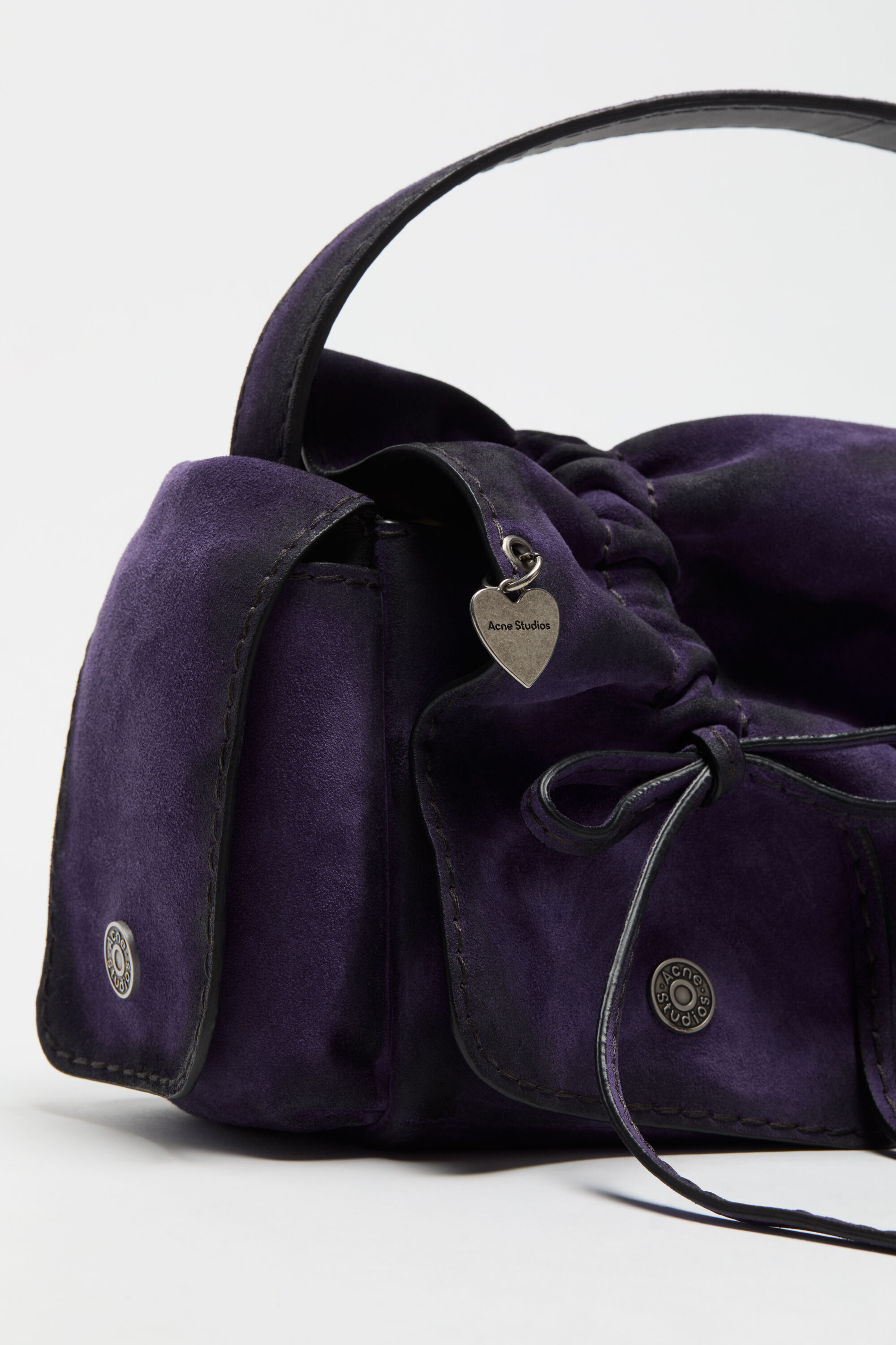 saculanbou  Acne Studios - Multipocket suede shoulder bag - Violet purple