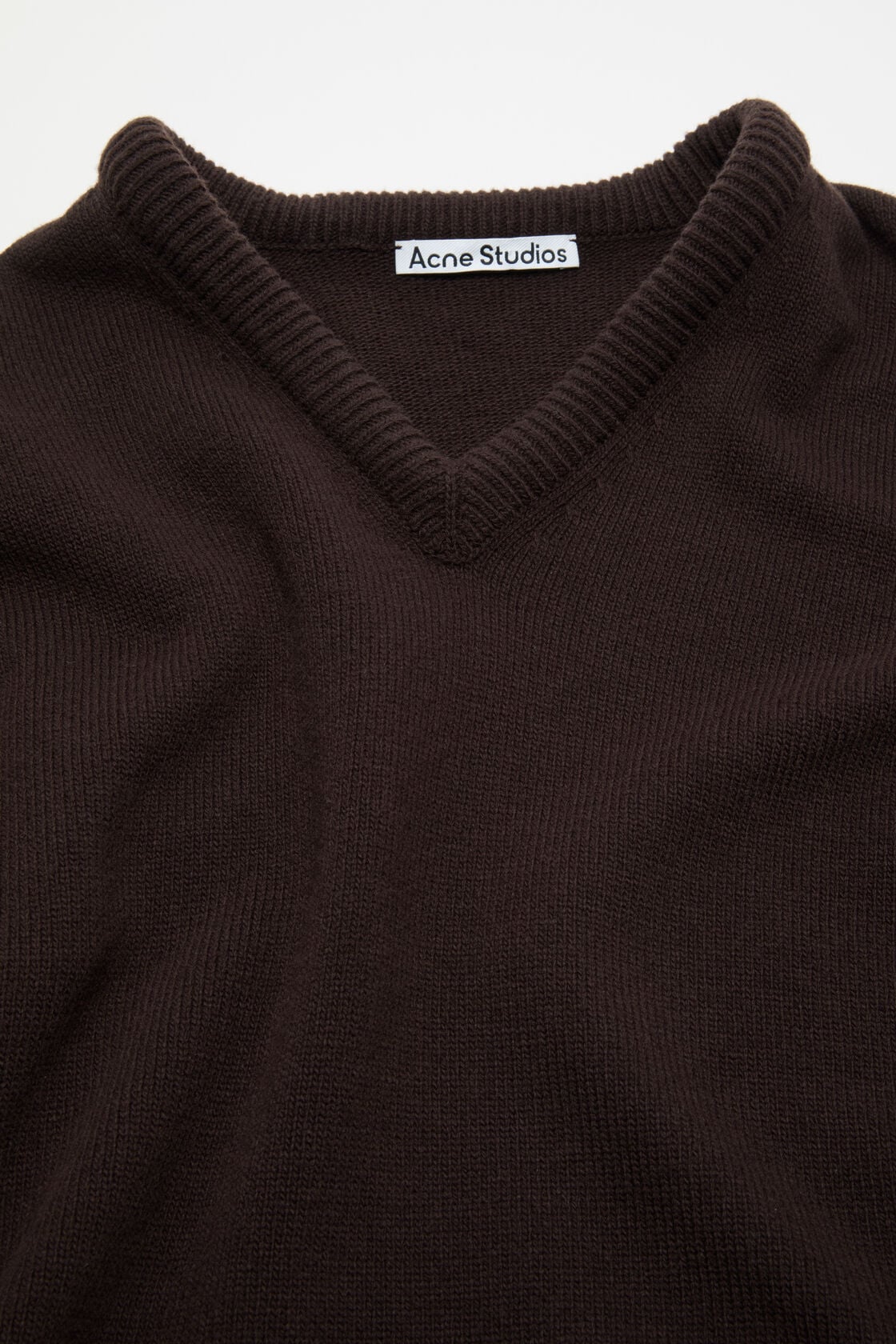 layered wool sweater, Dark brown, 2000x