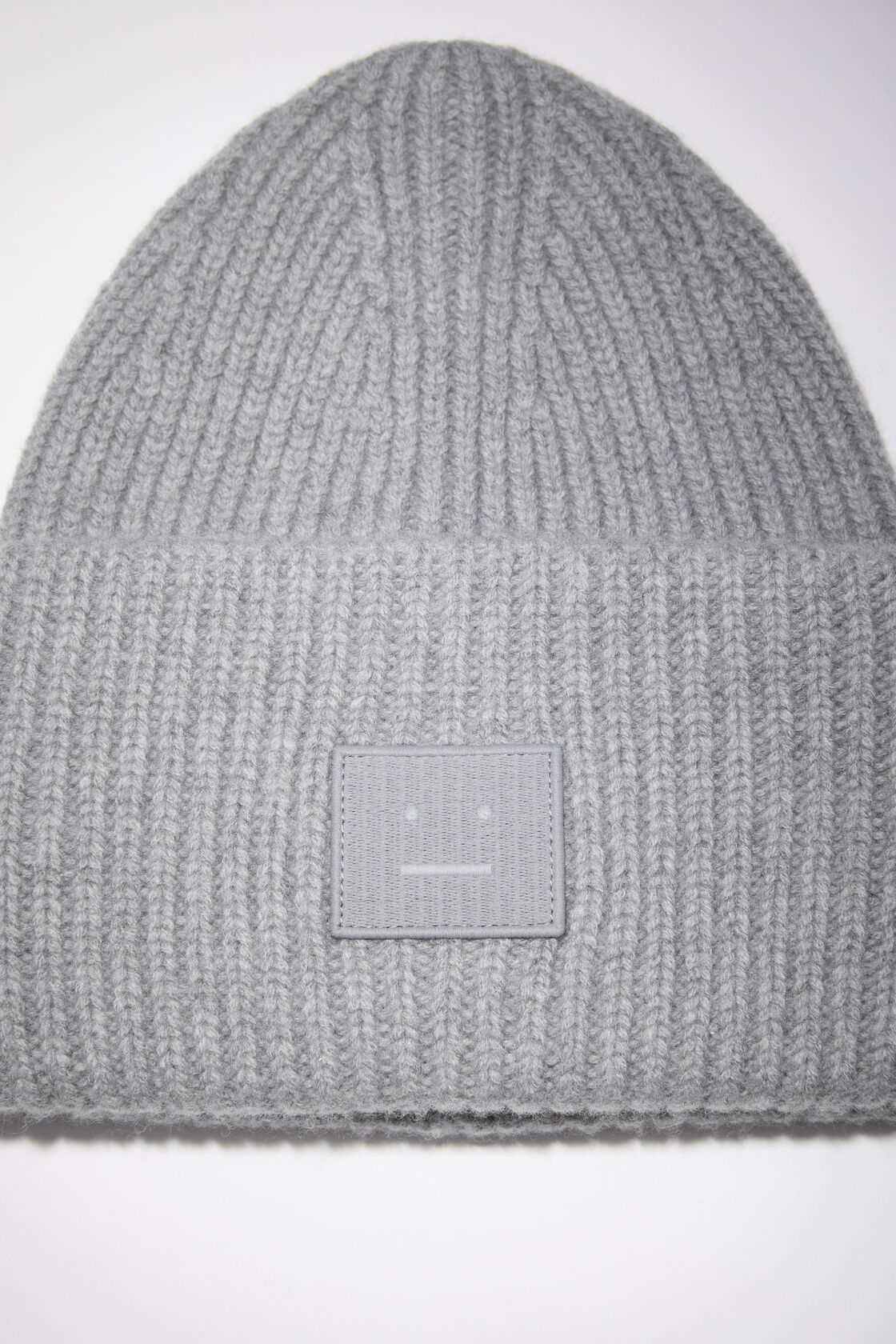 Large face logo beanie, Grey Melange, 2000x
