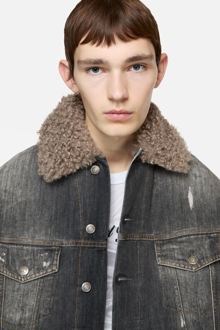 FN-UX-OUTW000103, Black