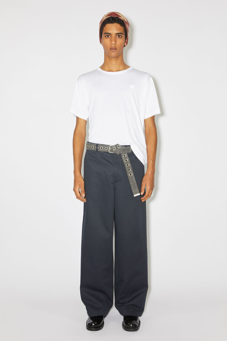 FA-UX-TSHI000243, Optic White