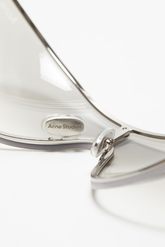 Acne Studios - Sonnenbrille mit Metallrahmen - Transparent/Silber