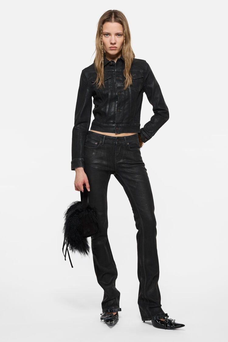 CD-WN-OUTW000001, Black