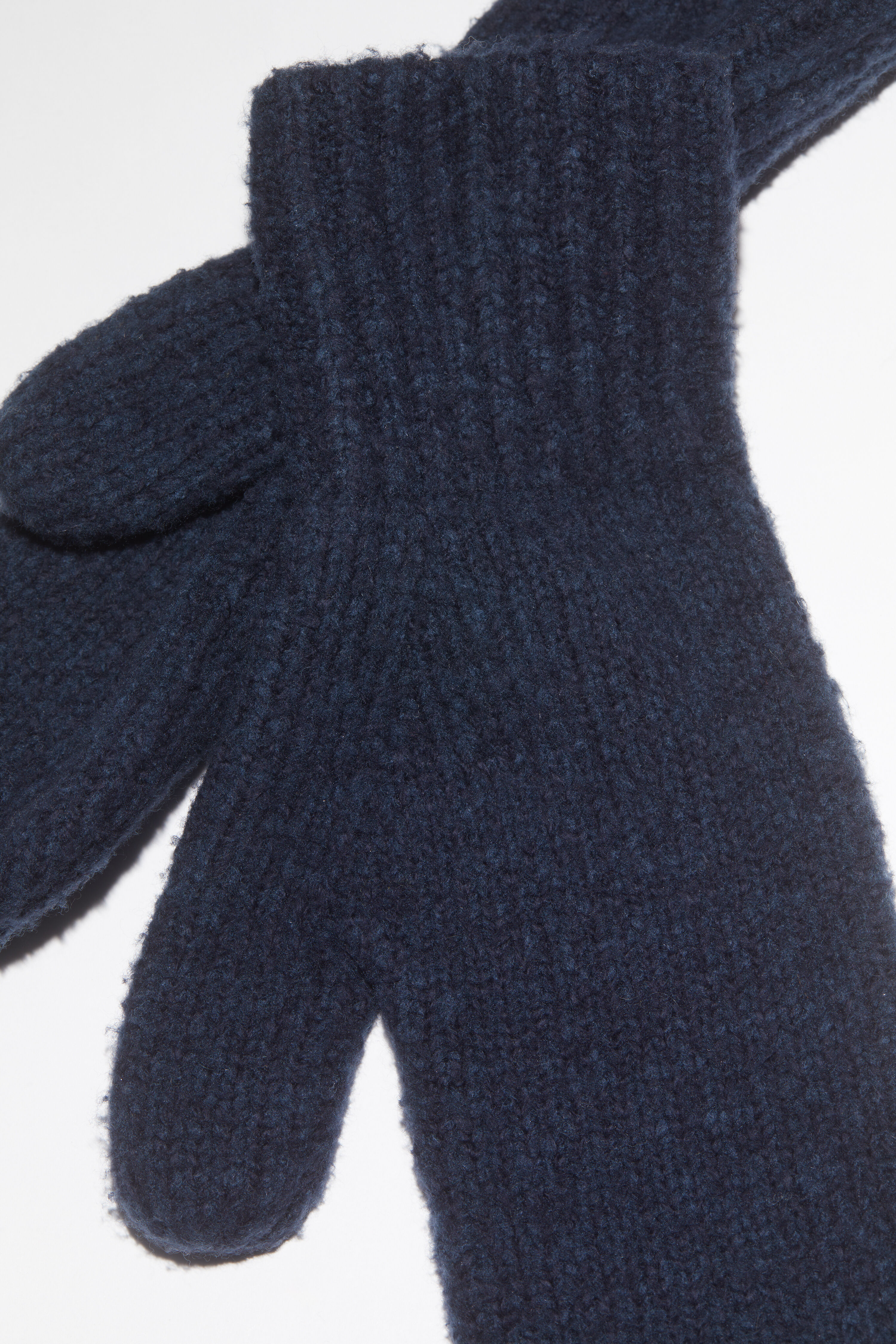 아크네 스튜디오 Acne Studios Wool blend mittens - Navy