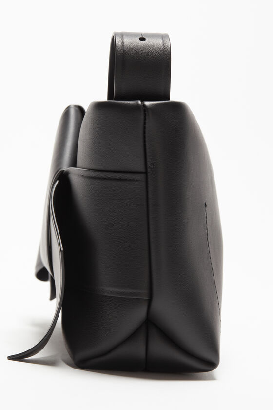 Acne Studios - Musubi shoulder bag - Black 