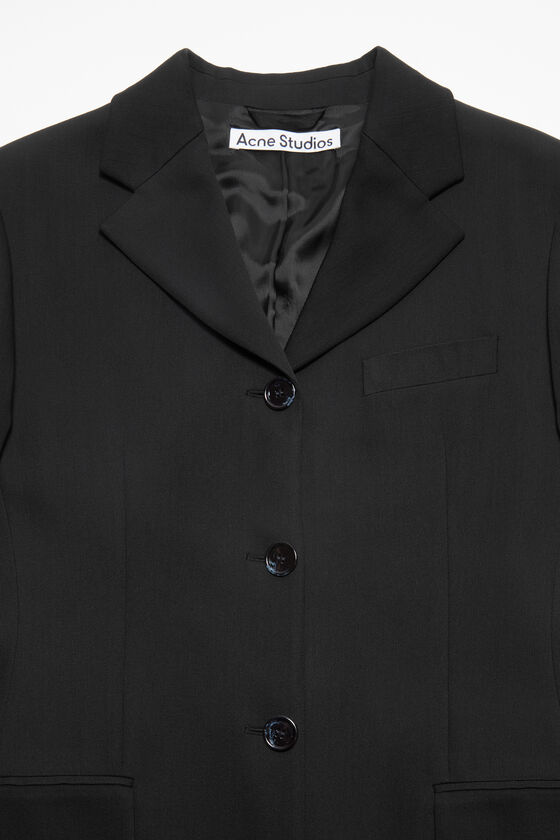 人気商品の Acne Studios FITTED FIT SUIT JACKETジャケット