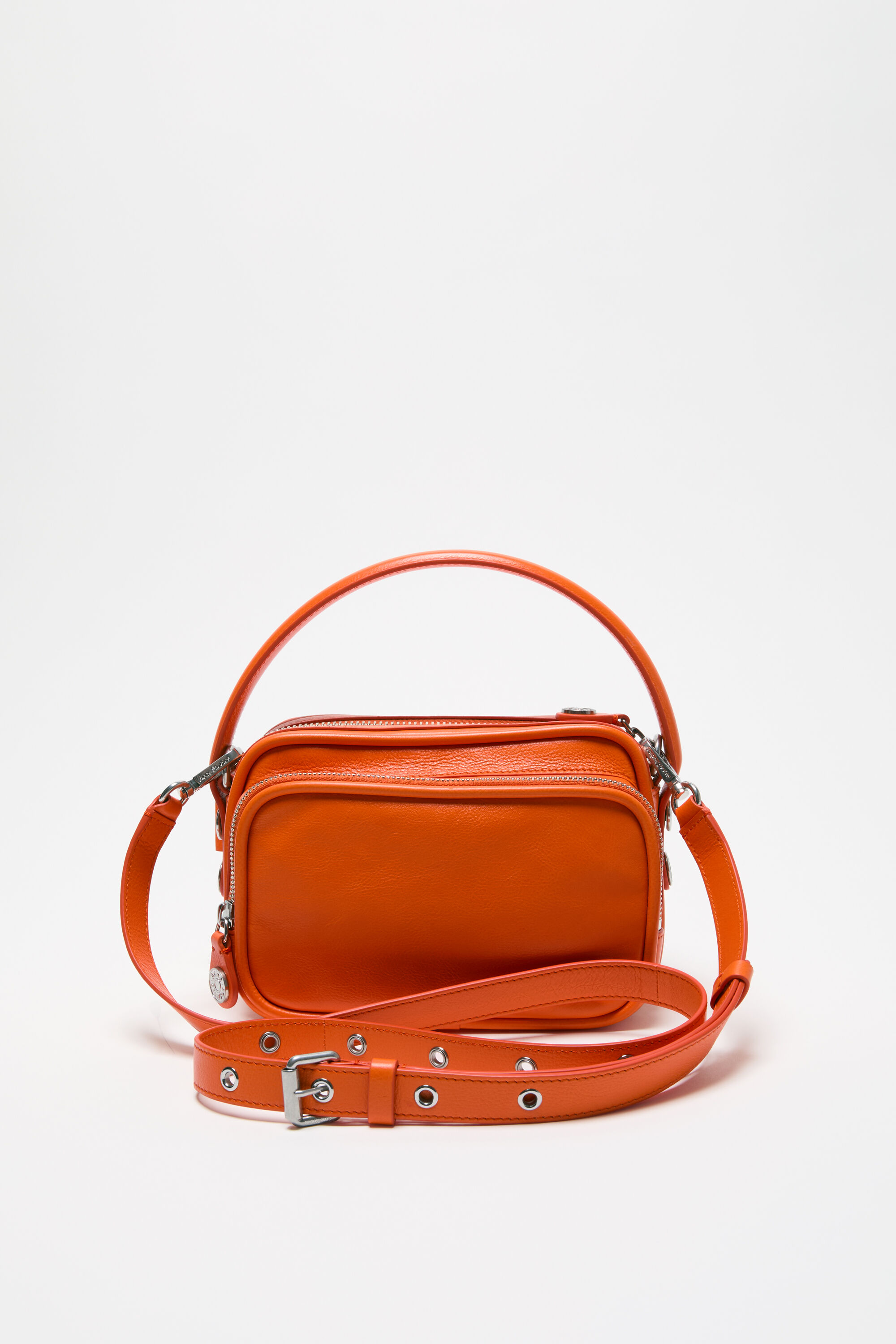 Acne Studios Camero Kit ショルダーバッグ　レザー Camero Kit leather crossbody bag in orange - Acne Studios | Mytheresa