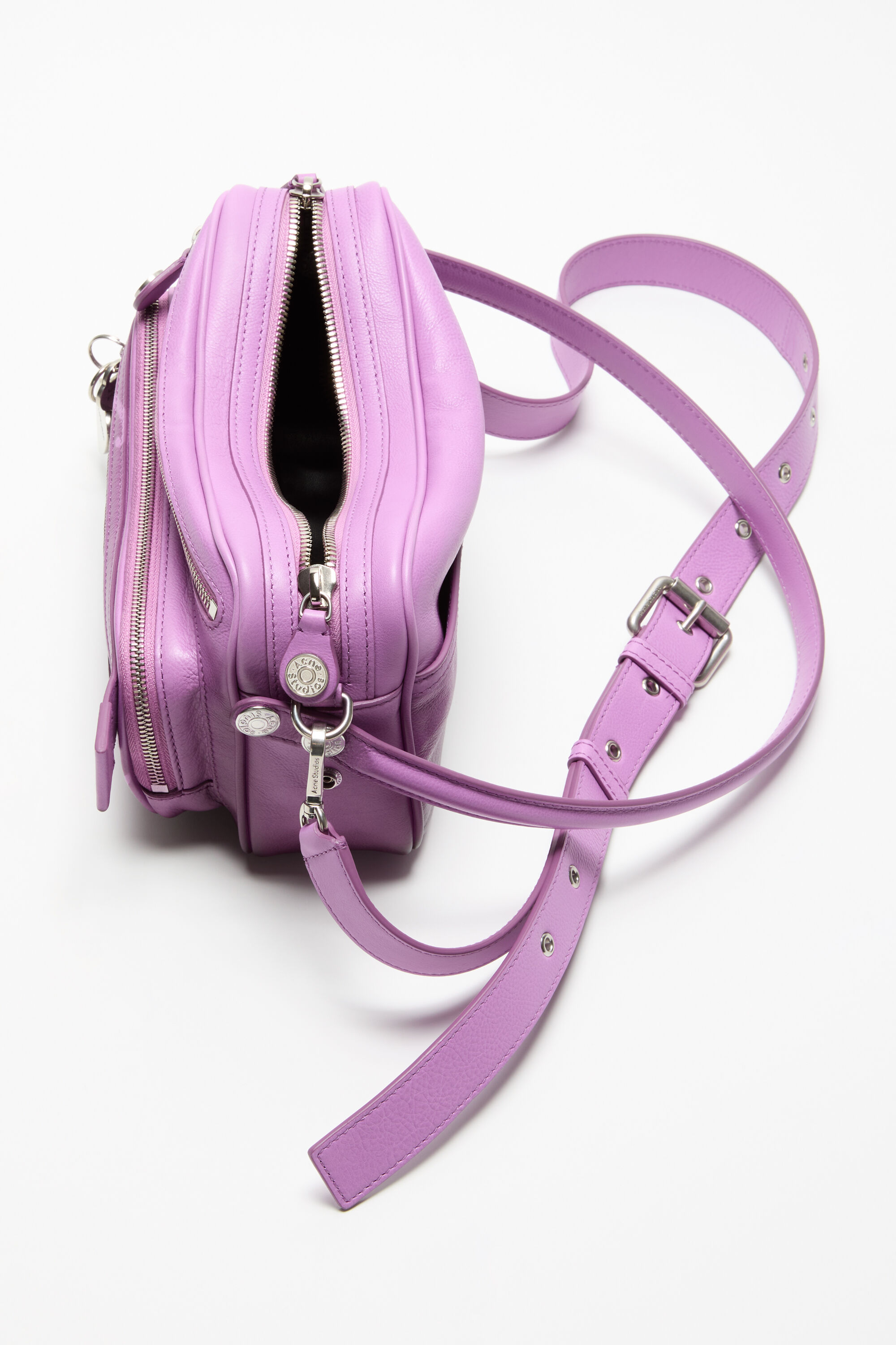 Acne Studios - Camero Party - Year of the Horse - Violet pink