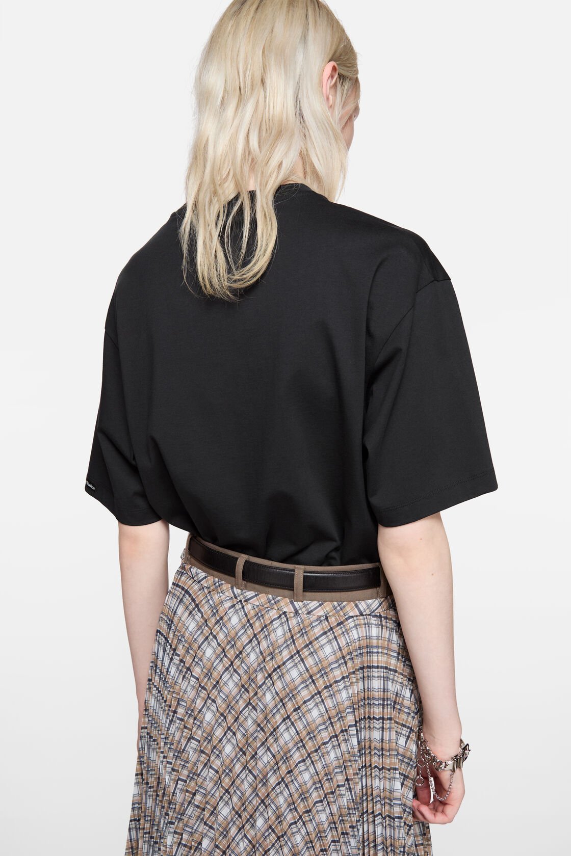 Satin logo t-shirt - relaxed, Black, 2000x