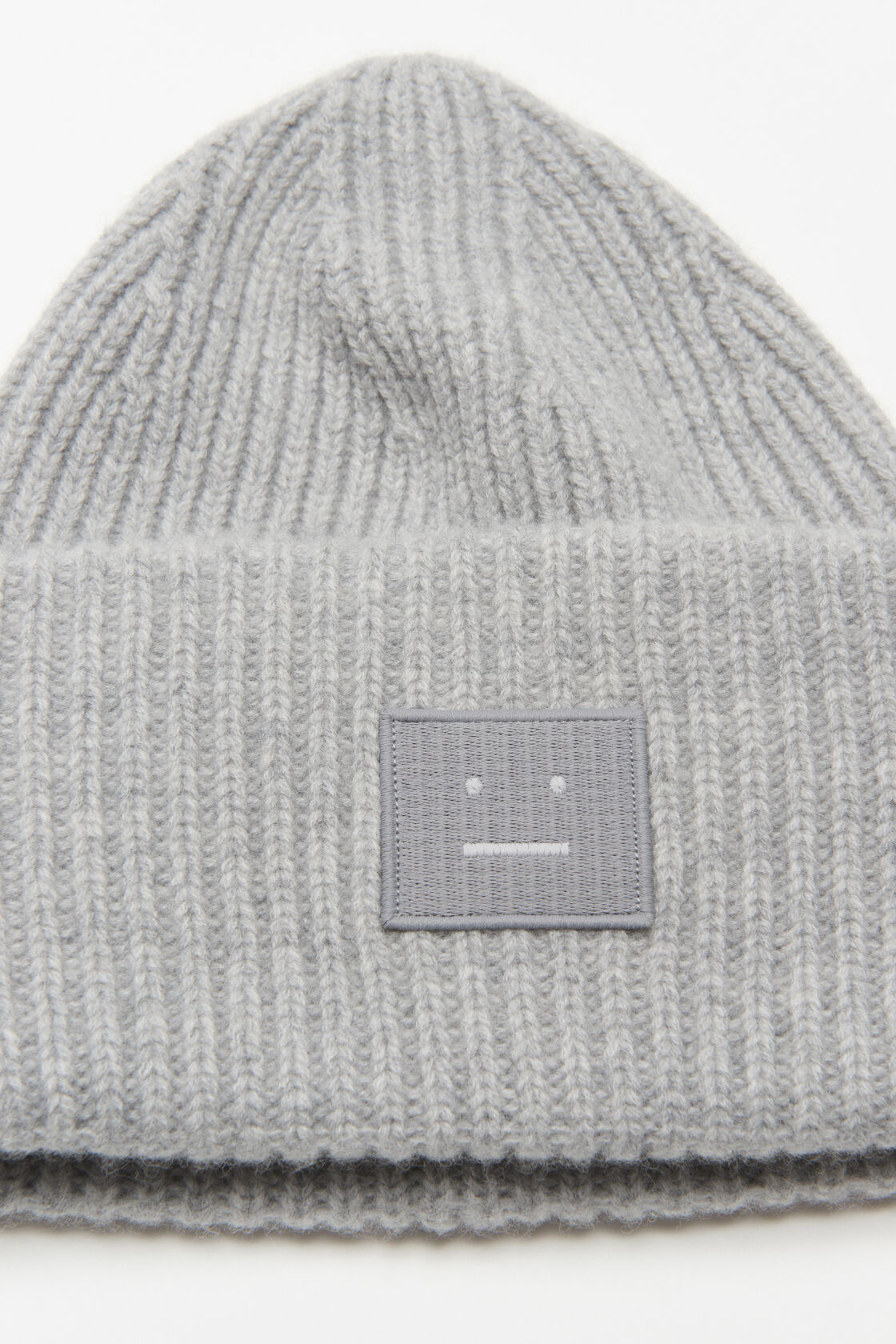 Large face logo beanie, Light Grey Melange, 2000x