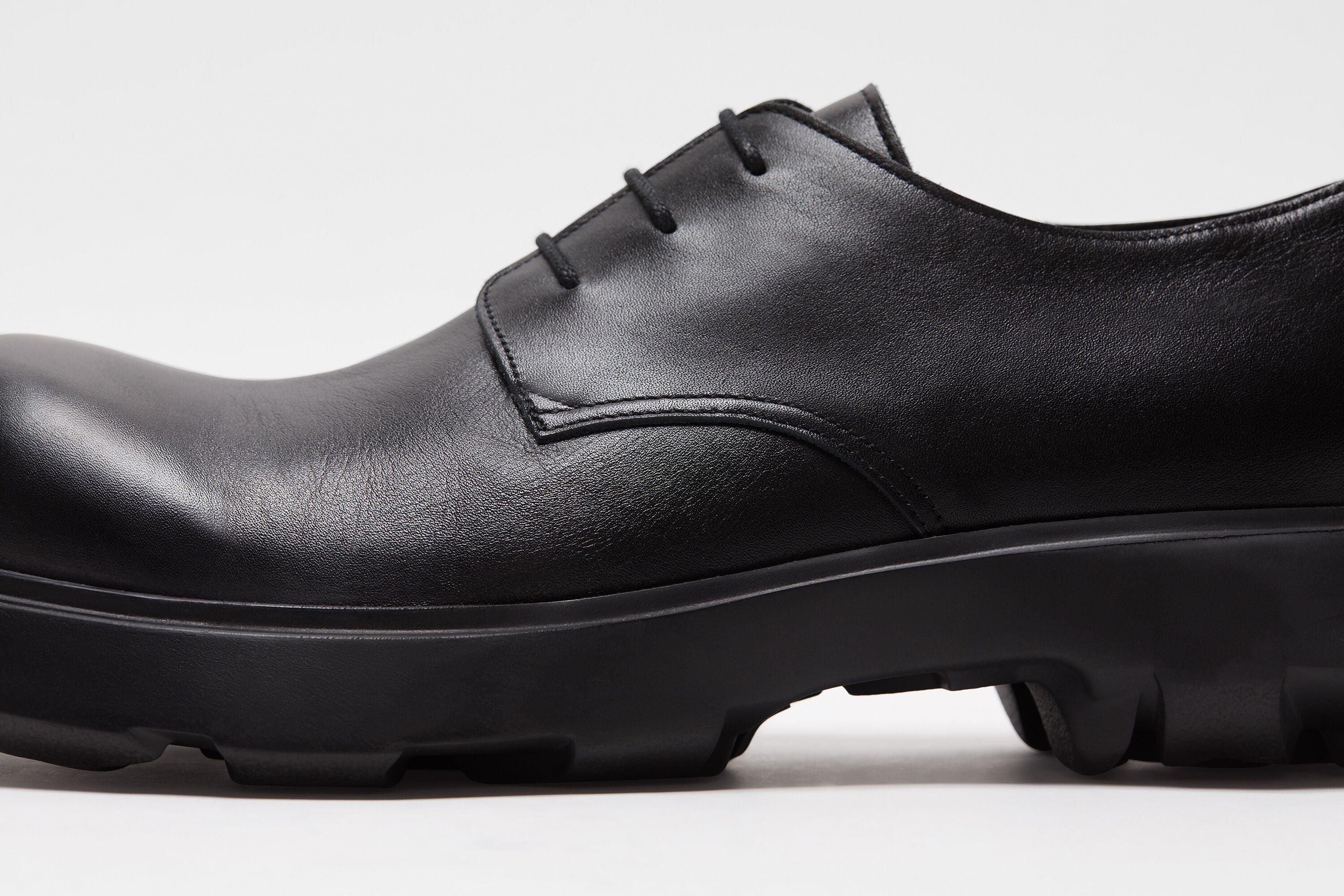 Acne Studios/ドレスシューズ Acne Studios - レザーレースアップシューズ - ブラック